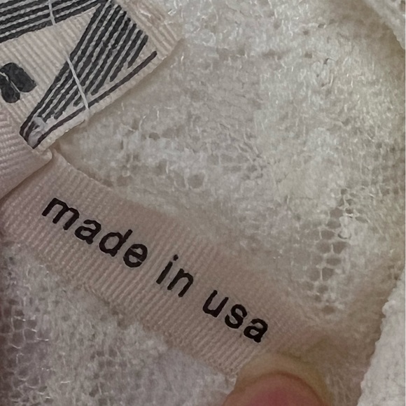 Sheer V Neck Lace Top - Picture 5 of 5